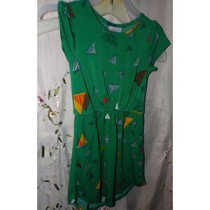 LuluRoe girls size 6 green print silky dress with pockets